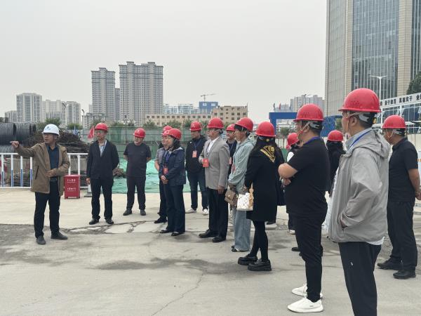 六分公司竞秀一中项目安全文明施工工作获赞
